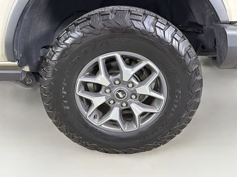 Certified 2025 Ford Bronco Badlands AWD/4WD image 34