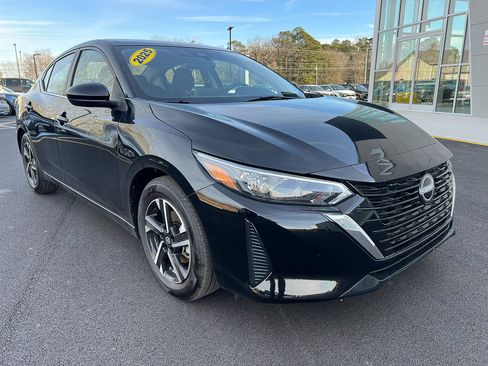 Used 2025 Nissan Sentra SV image 8