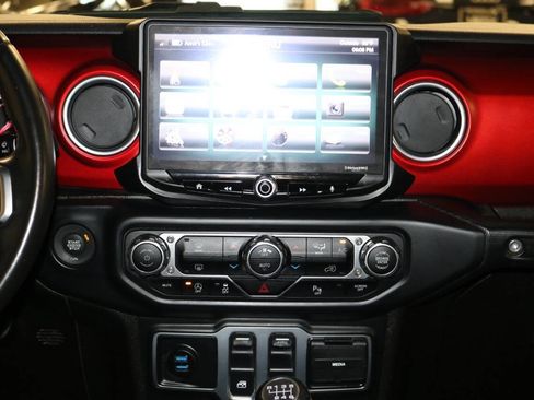 Used 2019 Jeep Wrangler Rubicon image 23