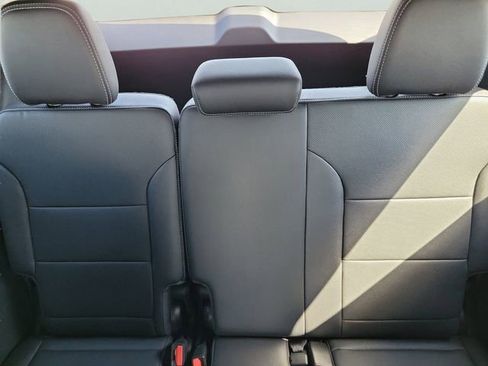 New 2026 Chevrolet Traverse LT image 12