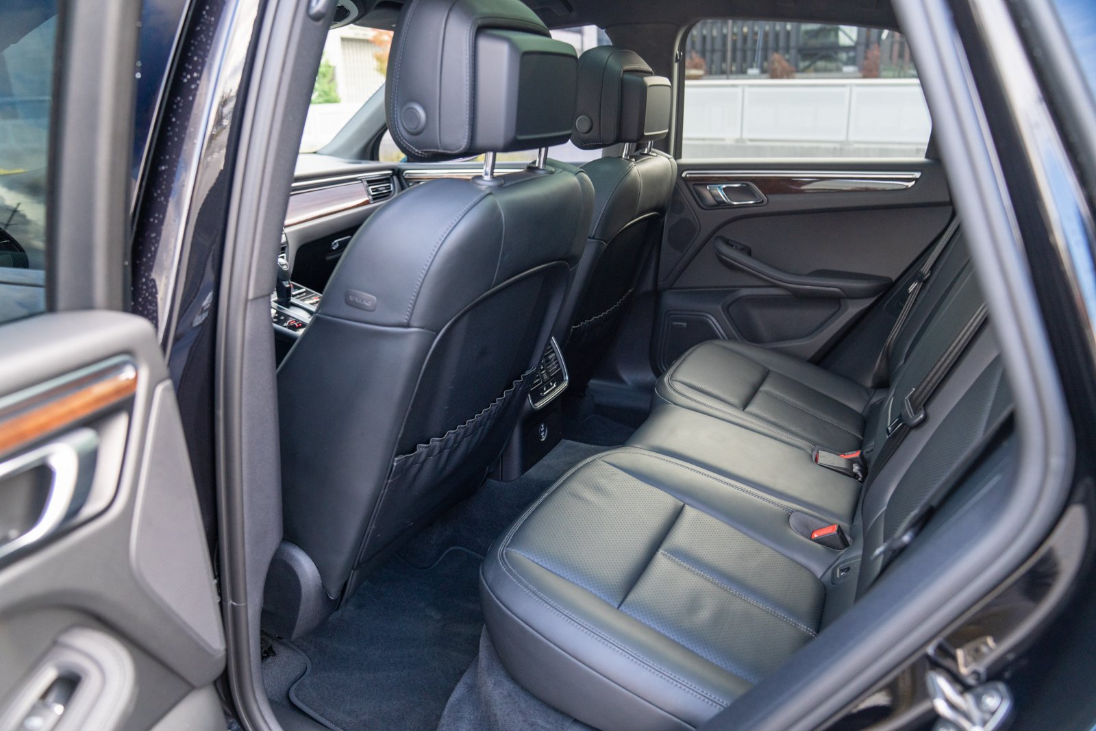 Certified 2023 Porsche Macan S AWD/4WD image 22