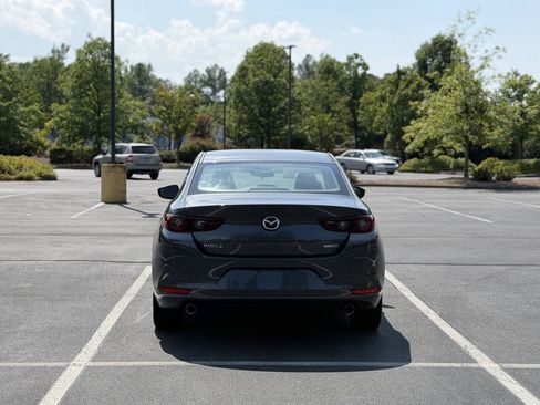 Used 2023 MAZDA MAZDA3 s FWD image 6