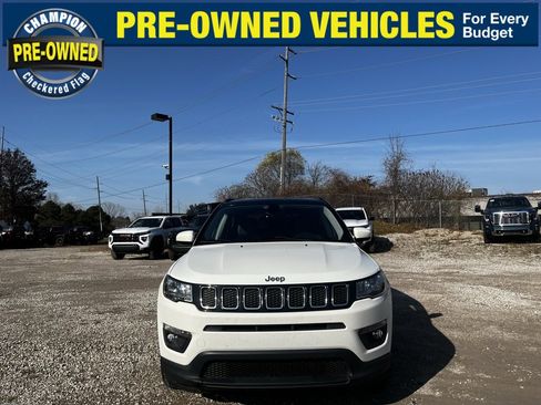 Used 2018 Jeep Compass Latitude w/ Popular Equipment Group image 5