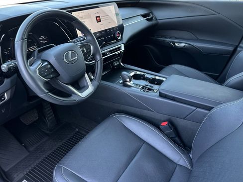 Certified 2025 Lexus RX 350 w/ Convenience Package AWD/4WD image 4