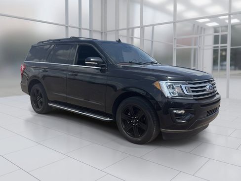Used 2020 Ford Expedition XLT w/ Equipment Group 202A RWD image 7