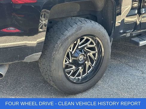 Used 2018 Chevrolet Silverado 1500 LT w/ All Star Edition AWD/4WD image 7