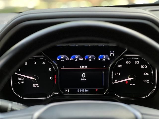 Used 2021 GMC Yukon SLT AWD/4WD image 34