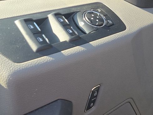 Used 2016 Ford F150 XLT w/ Equipment Group 302A Luxury image 31