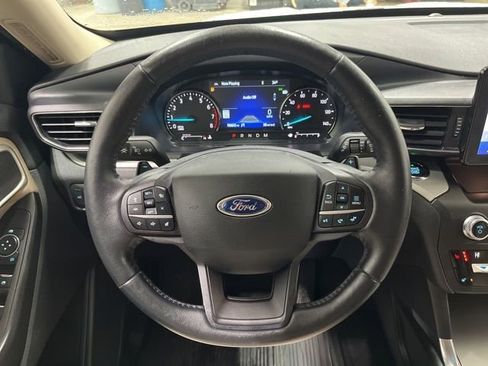 Used 2020 Ford Explorer XLT w/ Equipment Group 202A image 48