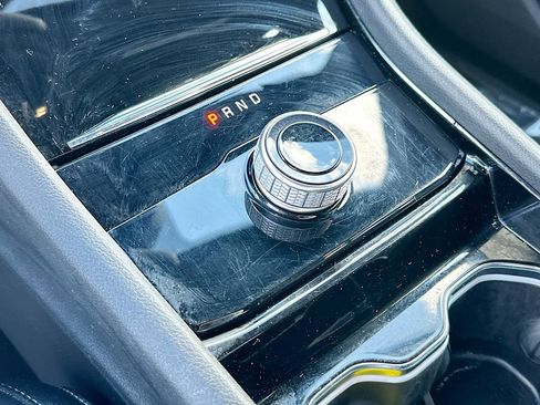 Used 2023 Jeep Grand Cherokee L Laredo image 17