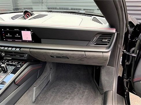 Used 2023 Porsche 911 Targa 4 GTS image 17