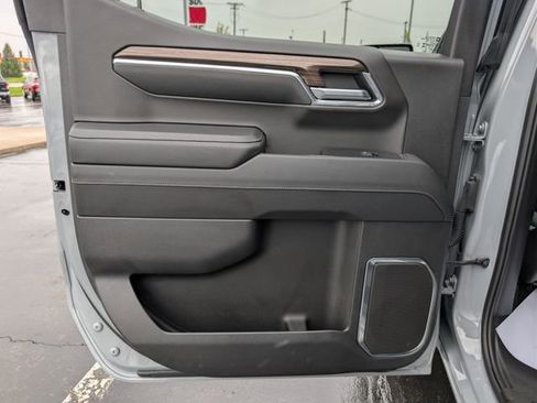 Used 2024 Chevrolet Silverado 1500 LT image 14