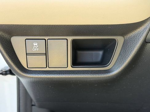 Used 2023 Honda HR-V LX image 16