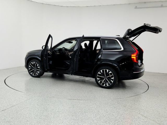 New 2026 Volvo XC90 B6 Plus w/ Protection Package Premier AWD/4WD image 12