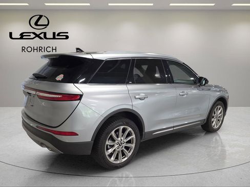 Used 2022 Lincoln Corsair Standard w/ Premium Package image 5