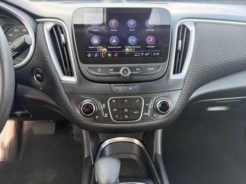 Used 2023 Chevrolet Malibu LT image 13