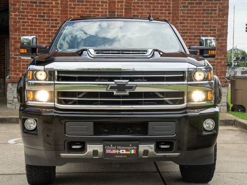 Used 2018 Chevrolet Silverado 2500 High Country w/ Duramax Plus Package AWD/4WD image 2