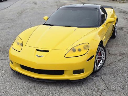 Used 2006 Chevrolet Corvette Z06 w/ Preferred Equipment Group RWD image 4