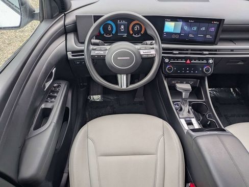 Used 2025 Hyundai Santa Cruz SEL FWD image 16