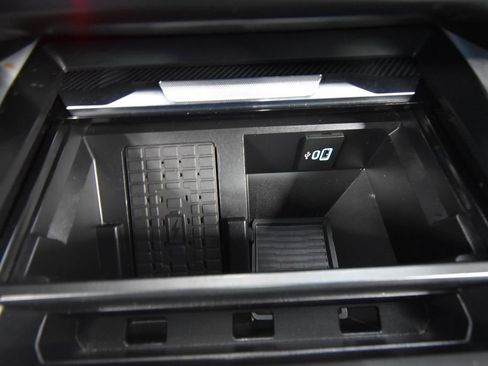 Used 2024 Ford F250 Limited w/ FX4 Off-Road Package image 24