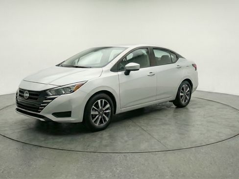 Used 2025 Nissan Versa SV FWD image 3