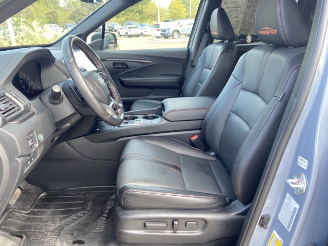 Used 2025 Honda Ridgeline TrailSport image 13