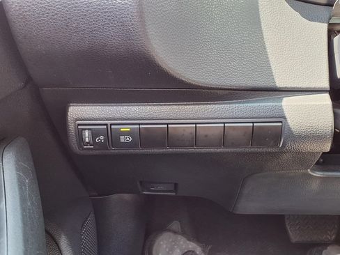 Used 2025 Toyota Corolla LE FWD image 19