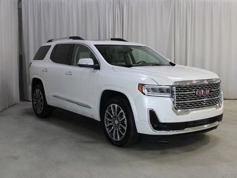 Used 2022 GMC Acadia Denali w/ Denali Technology Package FWD image 30