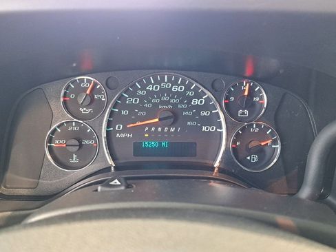 Used 2024 Chevrolet Express 2500 w/ Driver Convenience Package image 8