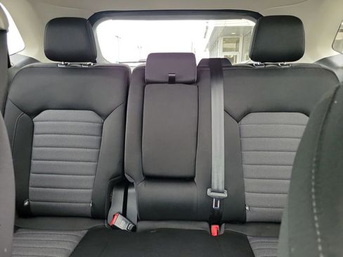 Certified 2021 Ford Edge SE FWD image 17