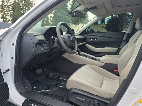 Certified 2023 Honda Accord EX image 3