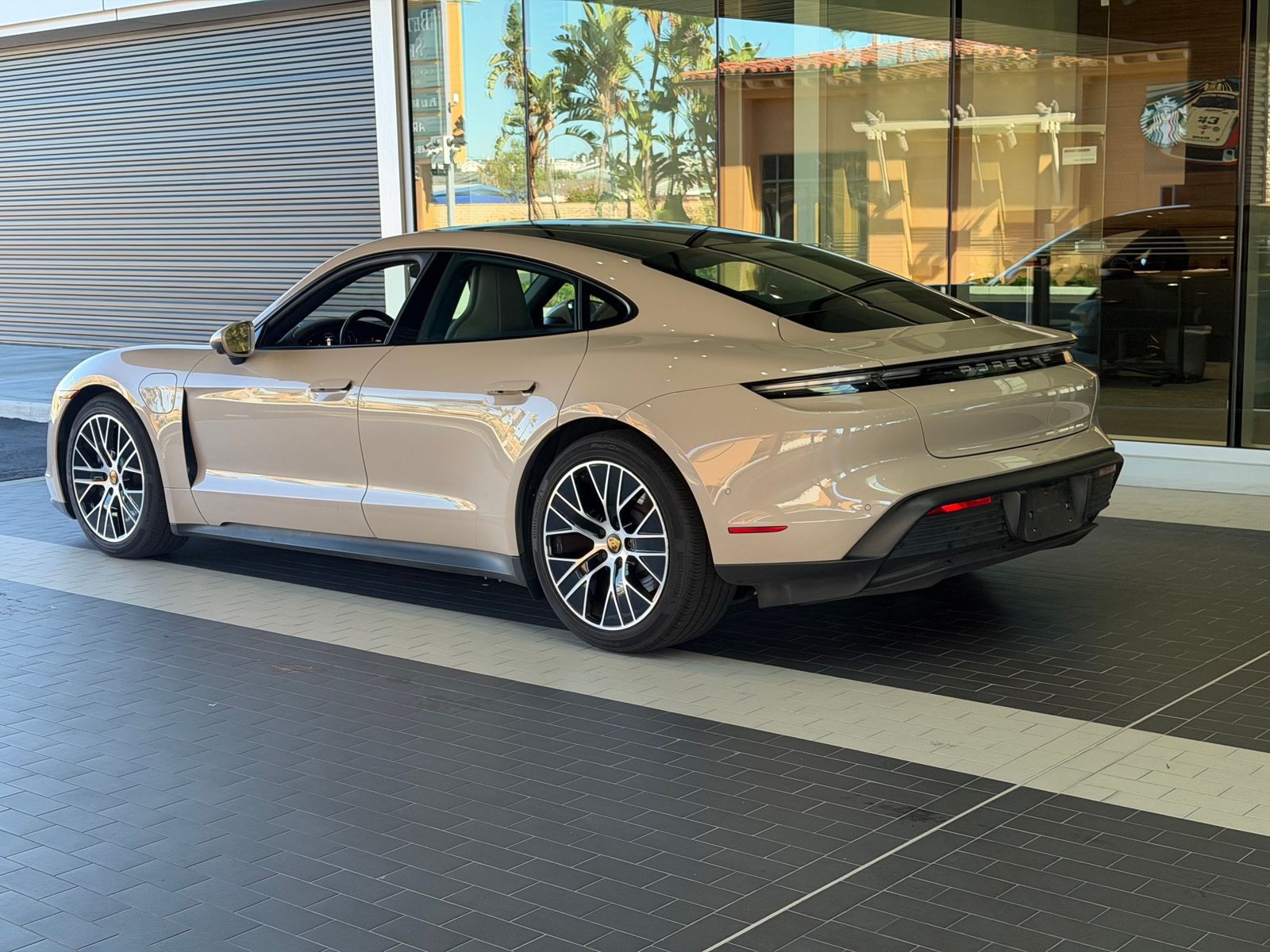 Certified 2024 Porsche Taycan w/ Premium Package RWD image 10