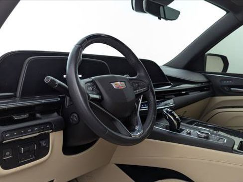 Used 2023 Cadillac Escalade ESV Premium Luxury w/ Performance Package AWD/4WD image 27