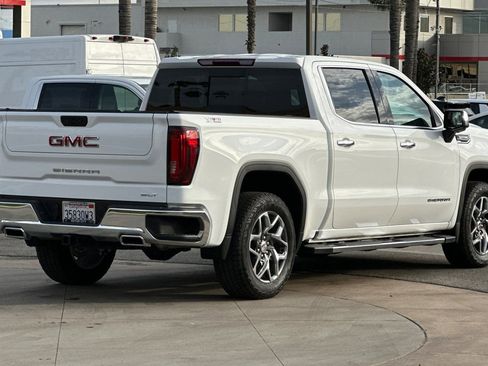 Certified 2023 GMC Sierra 1500 SLT w/ SLT Premium Package image 4