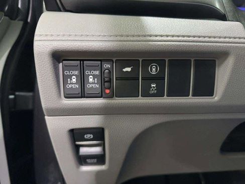 Used 2023 Honda Odyssey EX-L image 27