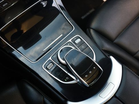 Used 2016 Mercedes-Benz C 300 4MATIC Sedan image 41