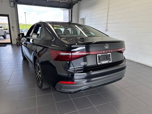 Used 2025 Volkswagen Jetta Sport FWD image 6