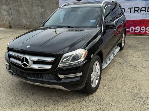 Used 2013 Mercedes-Benz GL 450 4MATIC image 3