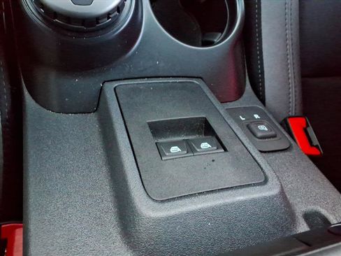 Used 2024 Ford Bronco Black Diamond image 22