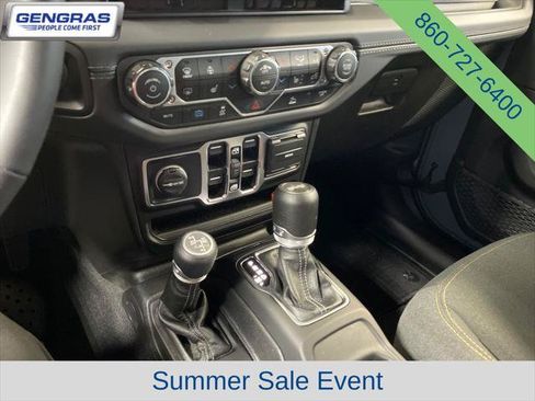 Certified 2025 Jeep Wrangler Unlimited Sahara AWD/4WD image 16