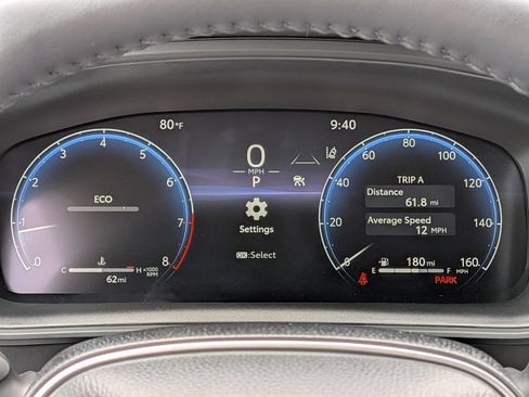 Used 2026 Toyota Corolla SE w/ SE Package FWD image 19