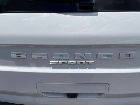 Used 2023 Ford Bronco Sport Outer Banks w/ Tech Package AWD/4WD image 28