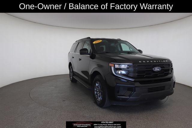 Used 2025 Ford Expedition Active AWD/4WD image 29
