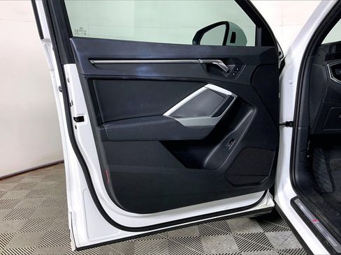 Used 2020 Audi Q3 2.0T Premium w/ Convenience Package image 22