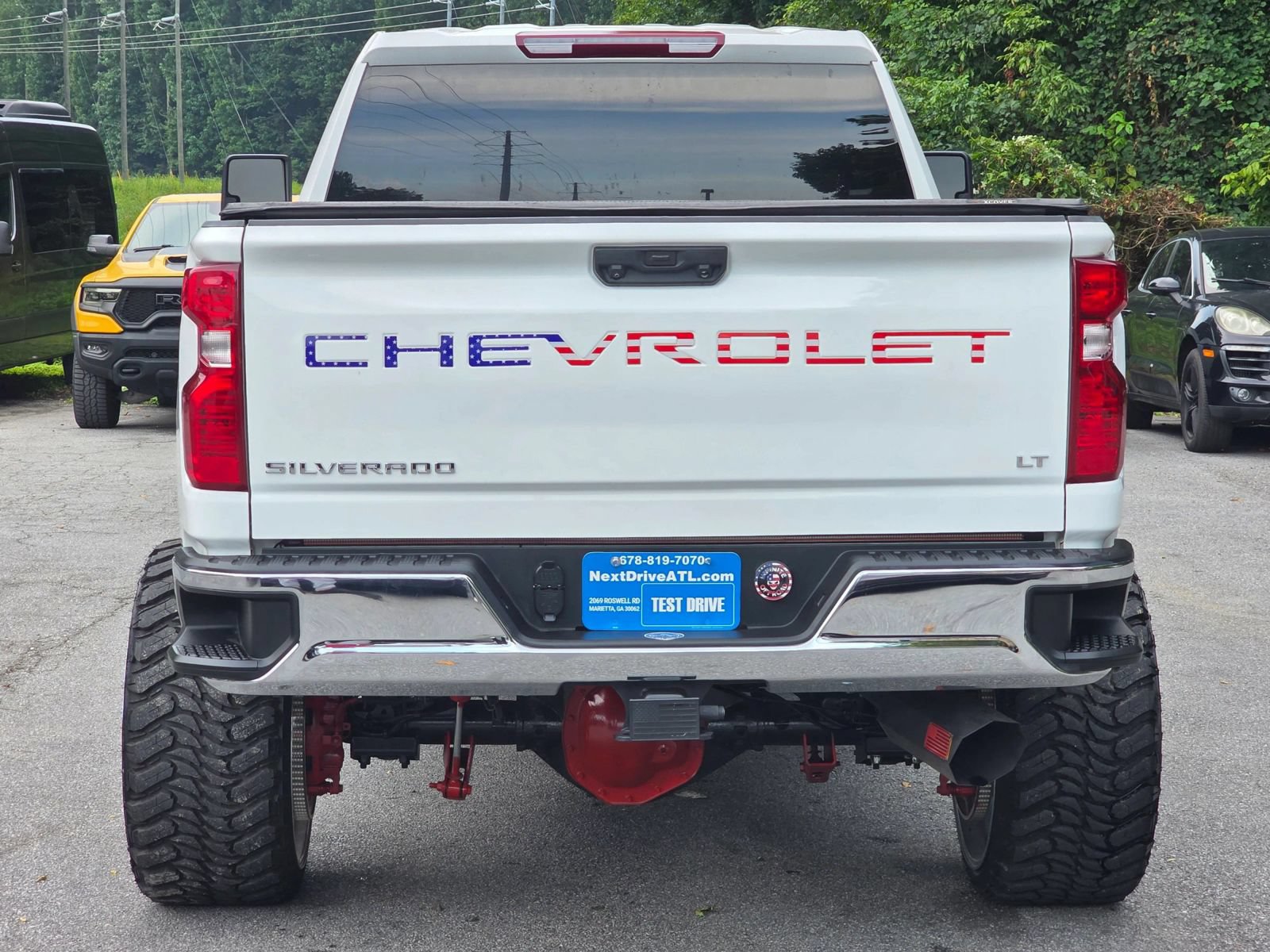 Used 2024 Chevrolet Silverado 2500 LT AWD/4WD image 6