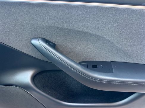Used 2024 Tesla Model 3 Standard Range RWD image 19