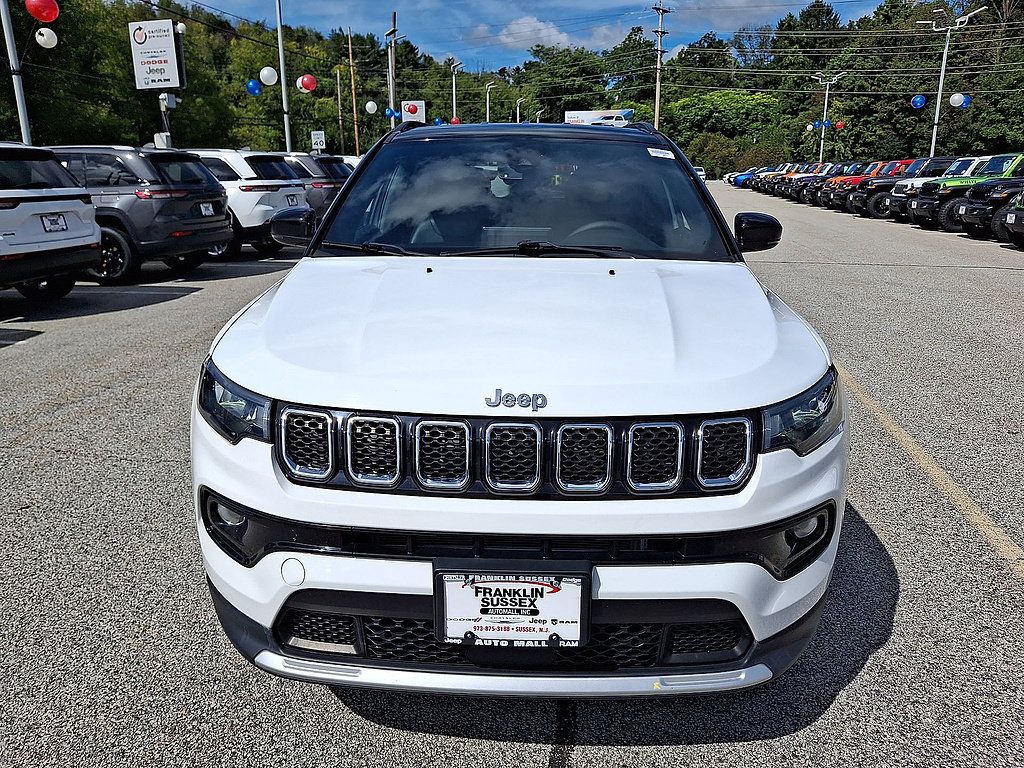 Used 2023 Jeep Compass Limited w/ Elite Group AWD/4WD image 29