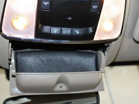 Used 2021 Jeep Grand Cherokee Overland image 40