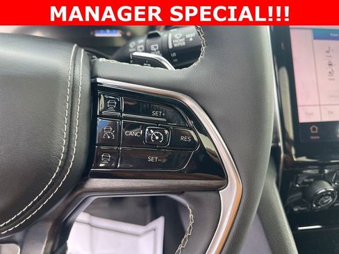 Used 2023 Jeep Grand Cherokee Overland w/ Luxury Tech Group IV image 21