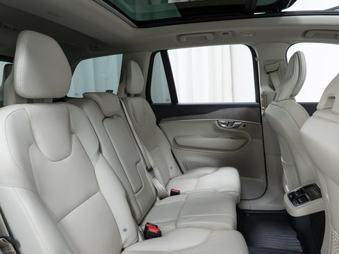 Certified 2023 Volvo XC90 B6 Plus w/ Protection Package Premier image 24